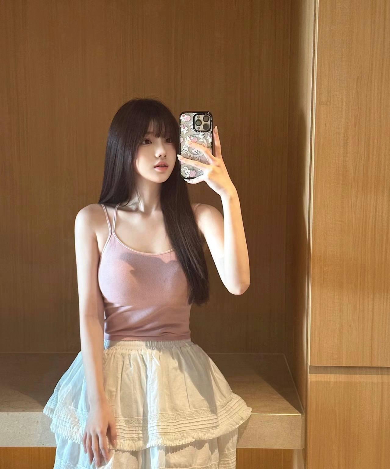 茶香书韵,淘来的旧书与前任主人的茶渍记忆